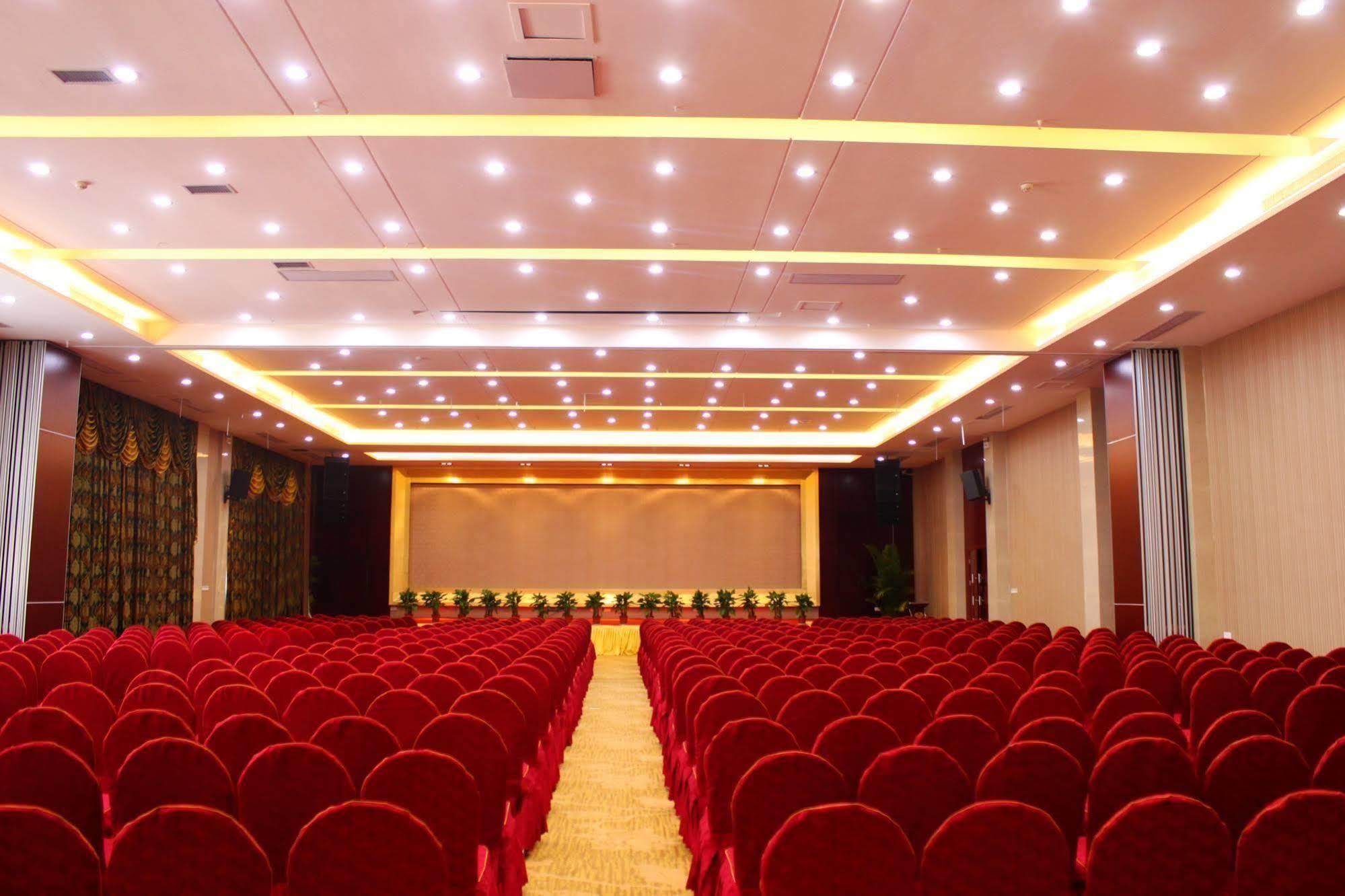 New Beacon Runfeng International Hotel Wuhan Exterior photo
